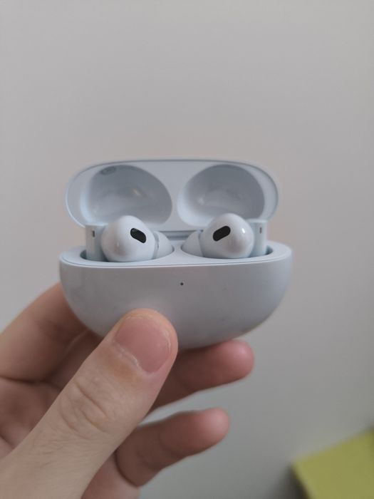 наушники Realme buds air 6 pro.