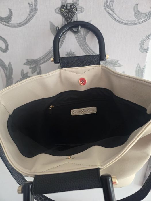 Geantă nouă Casa di Rosa, crem cu detalii negre și maro – cu etichetă