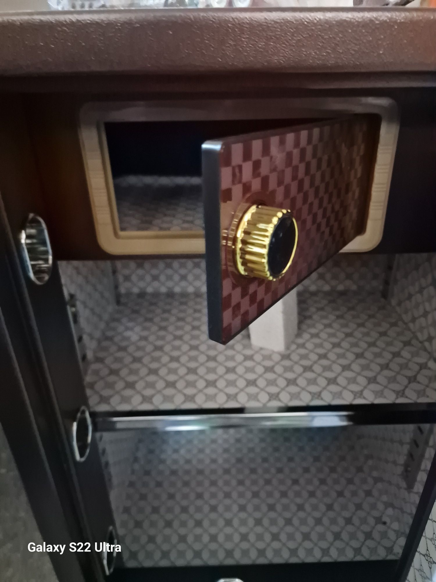 Seif metalic 70cm cu sertar interior