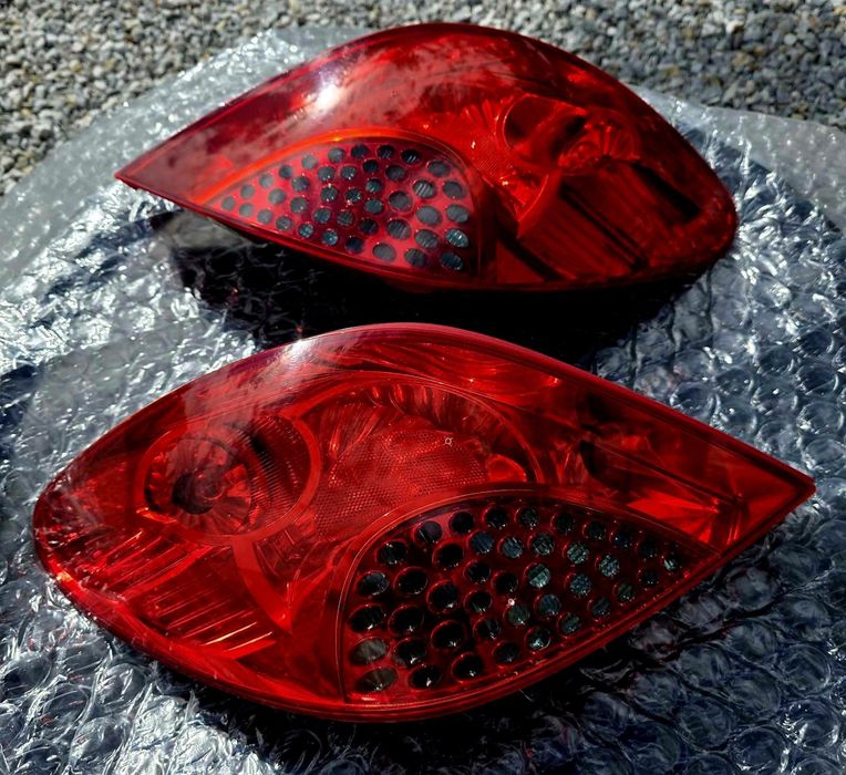 Пежо 207 - 2009 година СТОПОВЕ