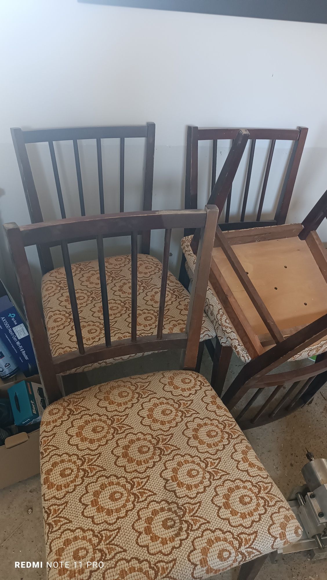 Продам стол и стулья