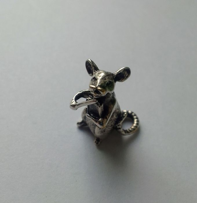 Мышка из серебра фигурка крыса из серебра