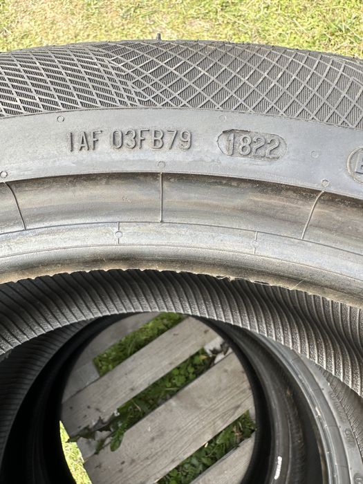Два броя зимни гуми 255/45/20