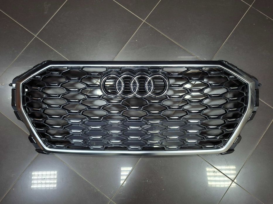 83F853651C Нова Оригинал S Line решетка Audi Q3 83F 2018-