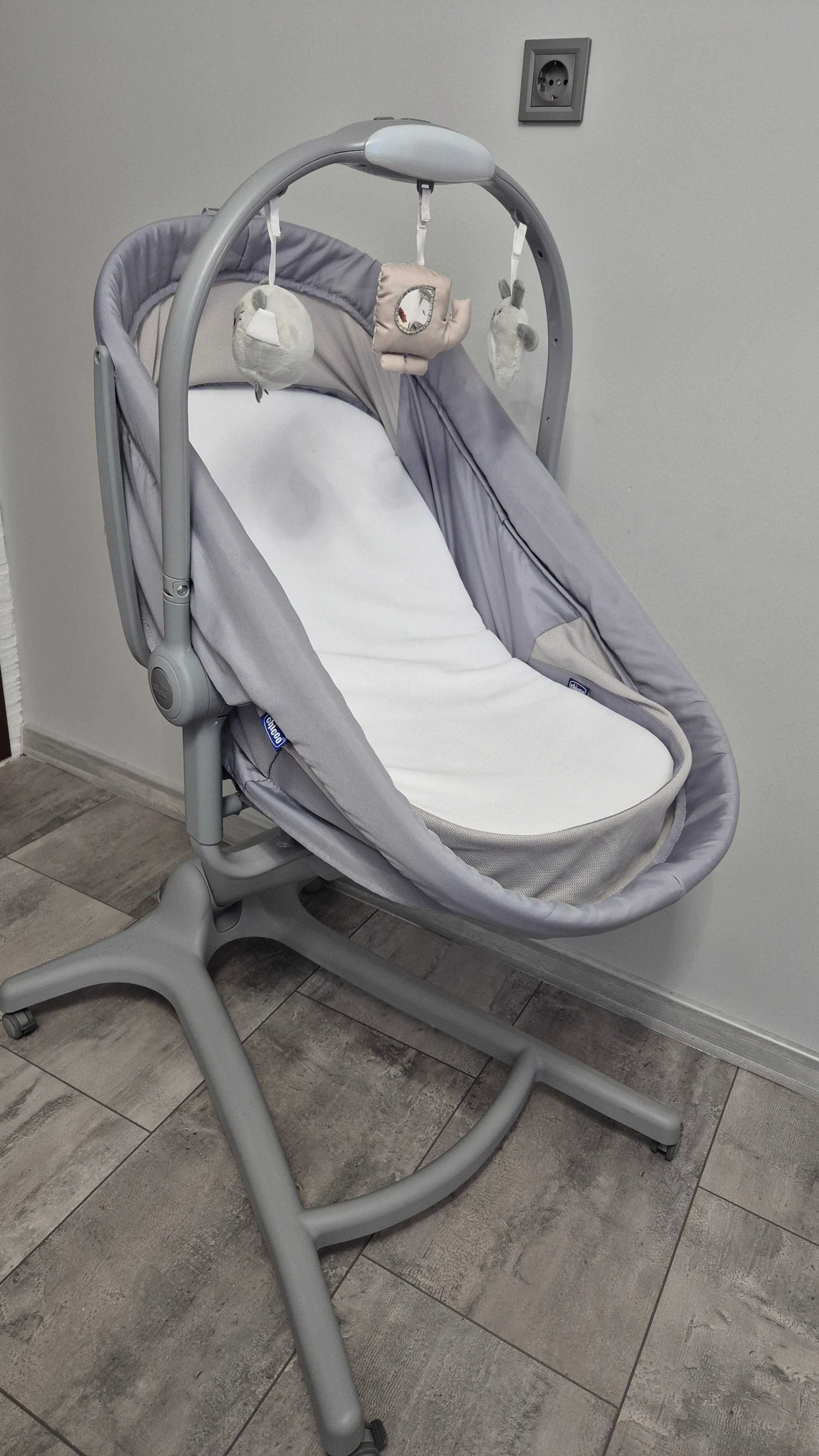 Бебешка люлка Chicco Gear Baby Hug 4в1 , сив + подарък матрак