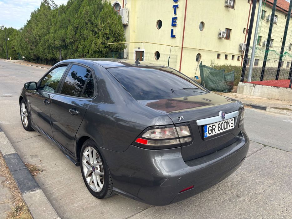 Vând saab impecabil adus recent din Spania
