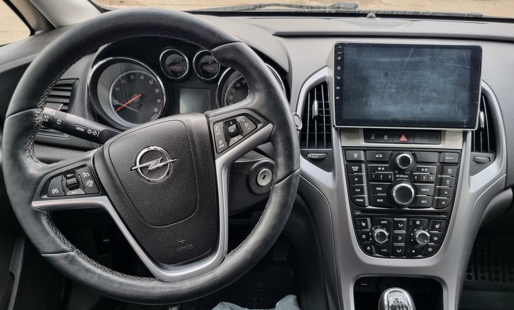 Opel Astraj J 1.4 140 cp