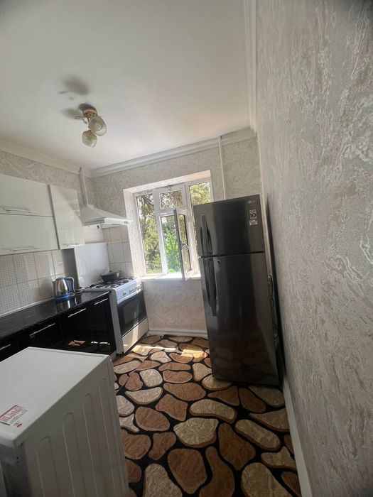 Срочно сдаётся 2х комнатная квартира !! Парцез!