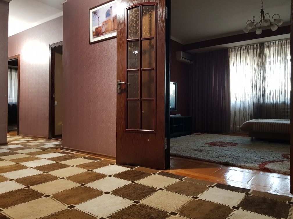 В аренду 3/15/18 м. Х. Алимжана своя