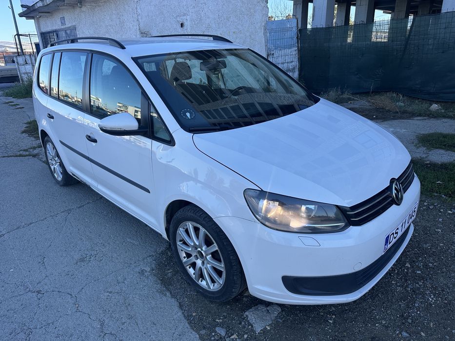 Vw Touran/2014/7Locuri/1.6TDI/6+1Vit-5.990€