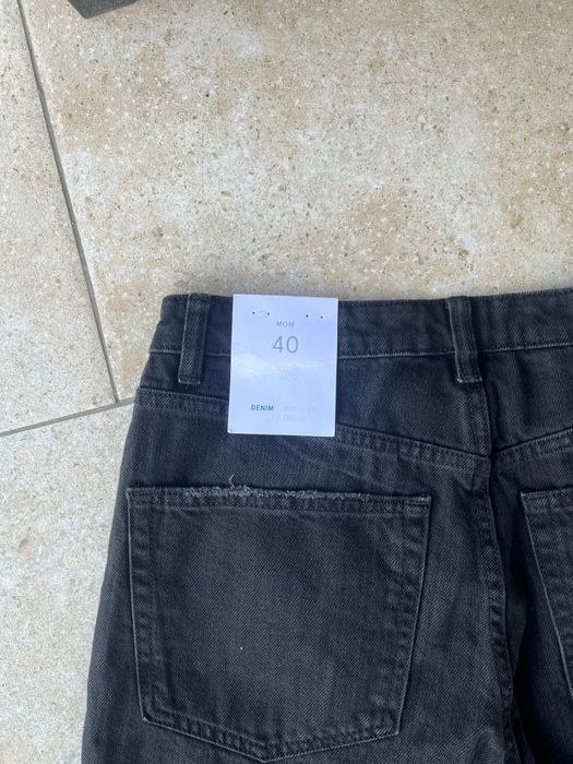 Blugi Bershka noi cu eticheta