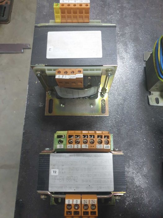 Transformator de comanda monofazat sau trifazat 24v si surse dc 12v.