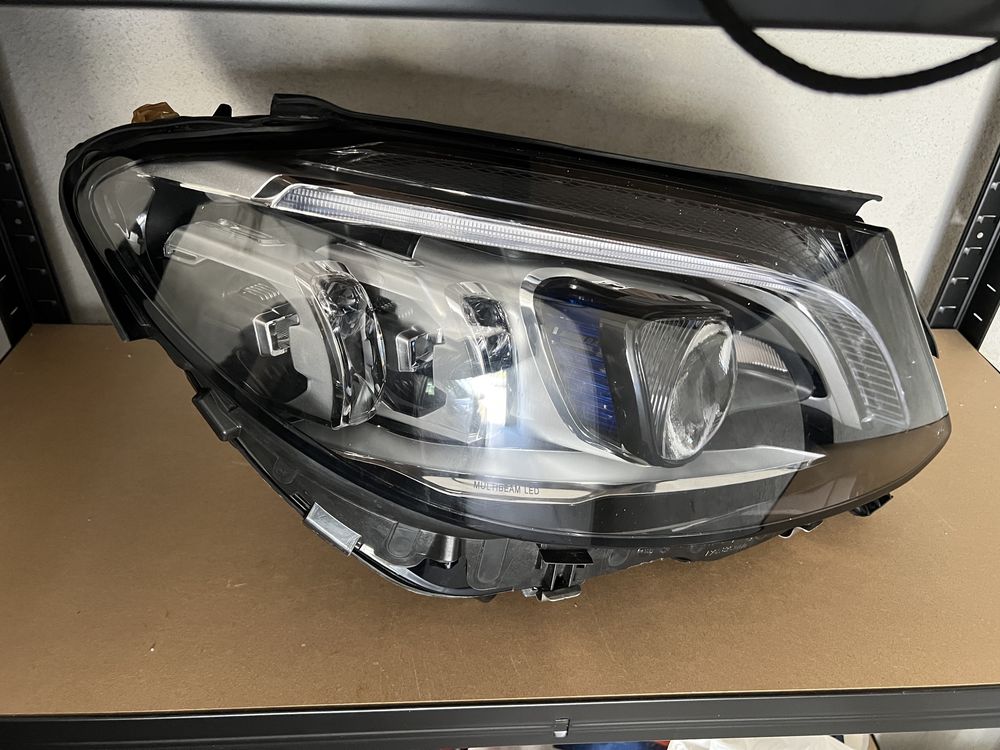 OEM Десен Фар за Mercedes C-Class (w205) Multibeam LED