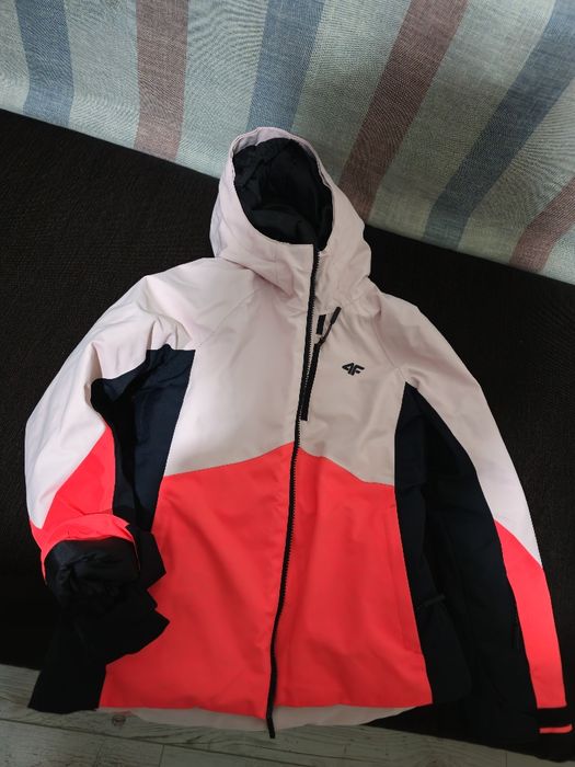 Vand geaca ski fete 4F marime 152