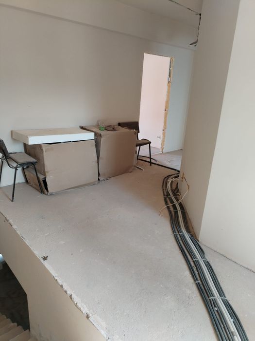 Persoana fizică vând casă  în Hidișelu de Jos