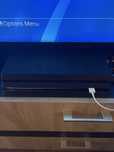 PS4 PRO huc7216B(ultimul model) + 2 controllere originale ps4 sony