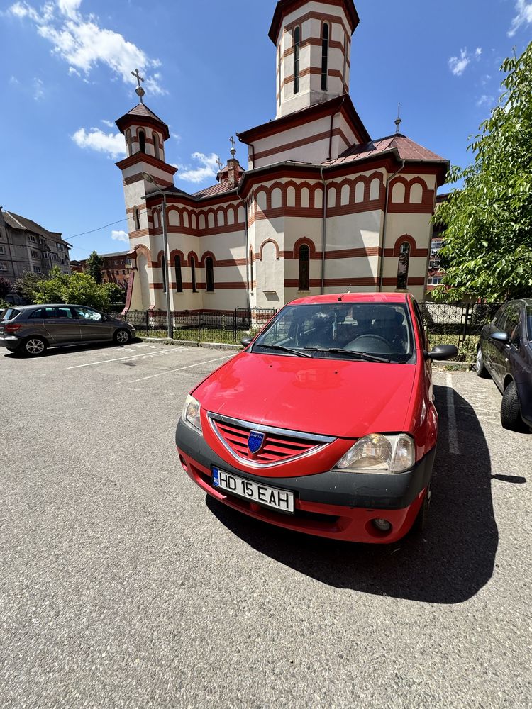 Inchiriez Dacia Logan in stare foarte buna