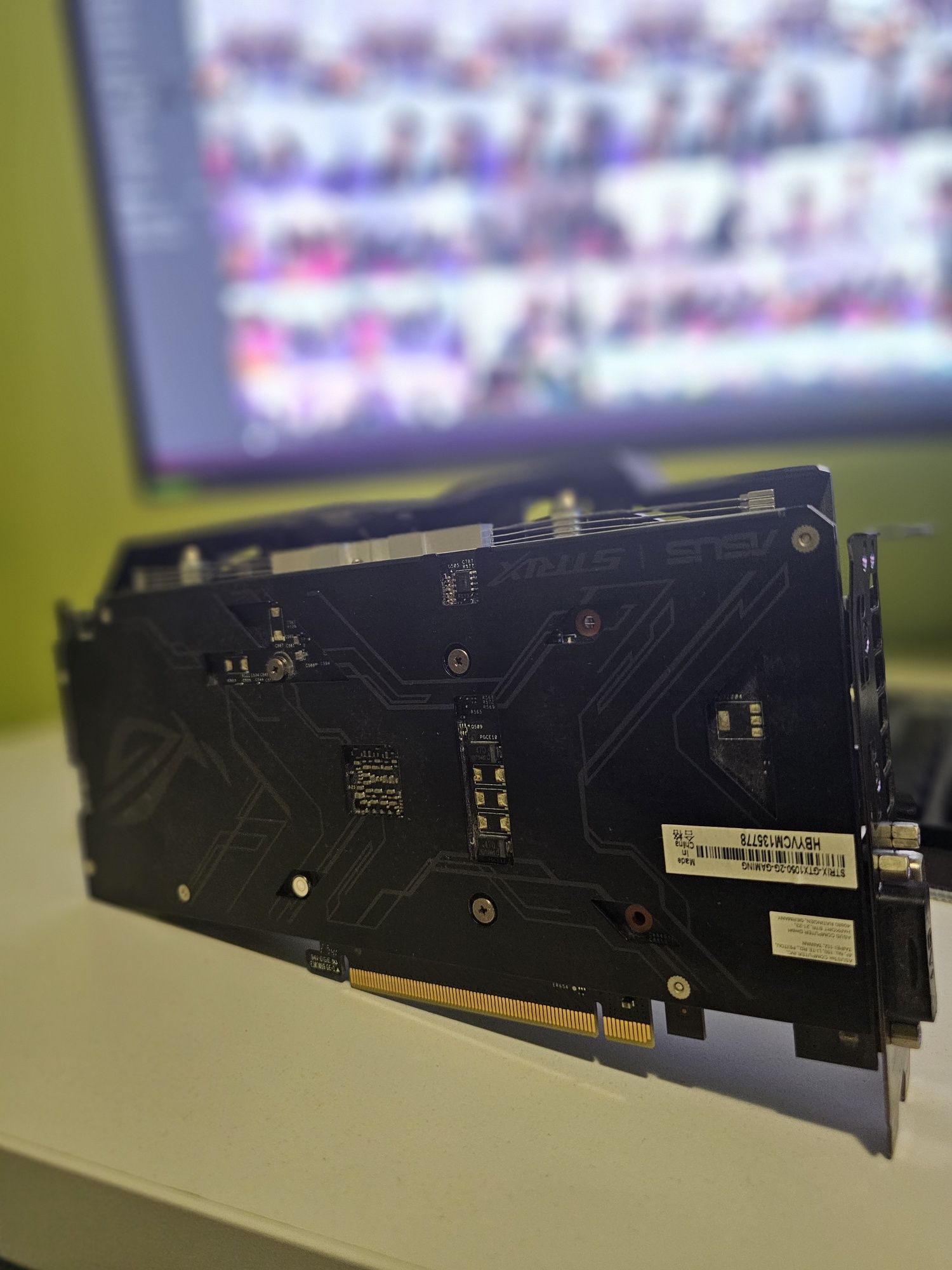 GTX 1050 Asus STRIX