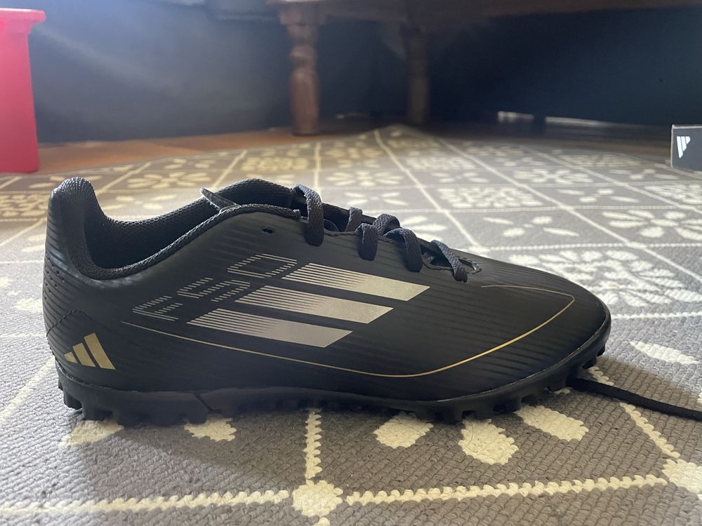 F50 Club TF J pentru sintetic