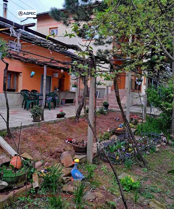 Къща в Плевен, област-с.Николаево площ 196 цена 50000