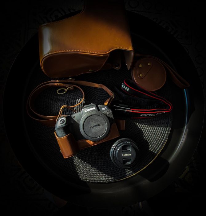 Canon EOS RP +RF 50mm f2.8 stare impecabila pachet complet