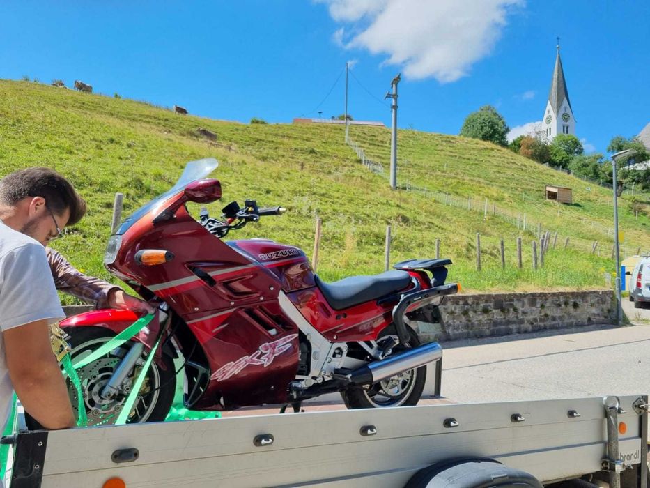 Motocicleta Suzuki GSXF 1100