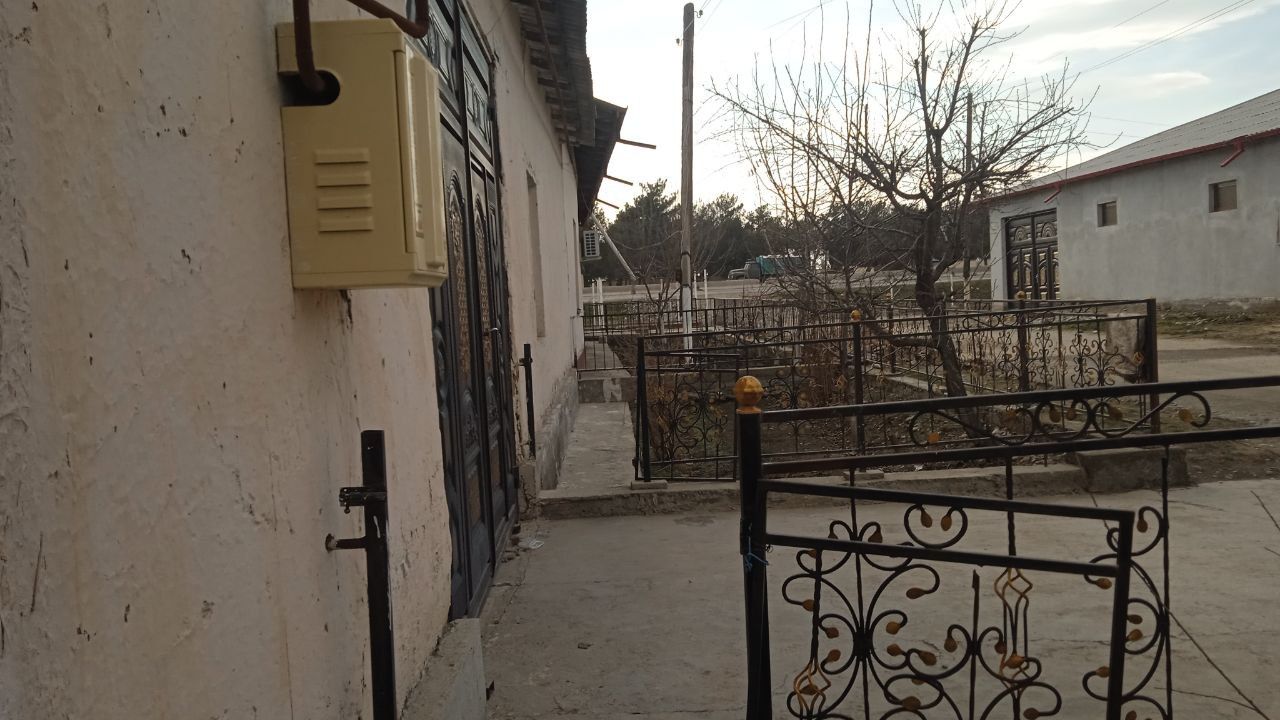 срочна сотилади ховли