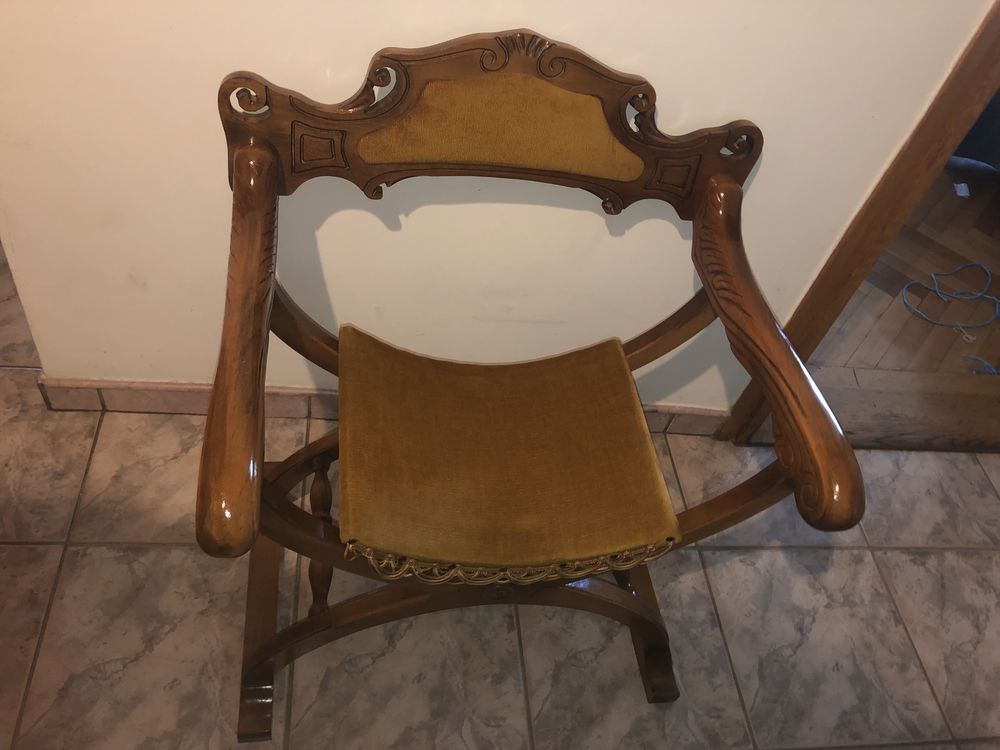 Jilt,scaun francez sculptat in lemn masiv