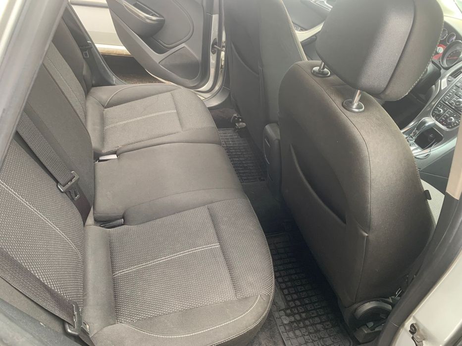 Opel Astra 2.0 CDTI  (2012)