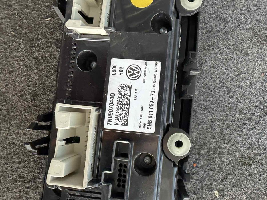 Управление климатроник VW Sharan Tigian Passat 7N0907044Q