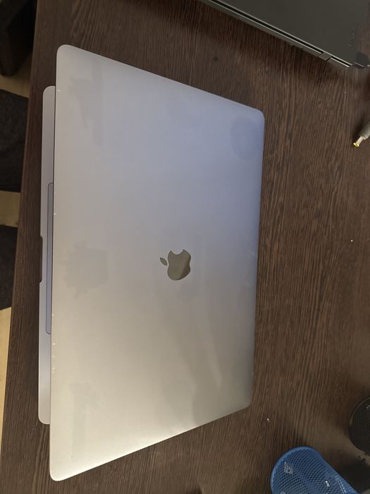 Laptop Apple Macbook Pro 16’ i7 32 gb 2019