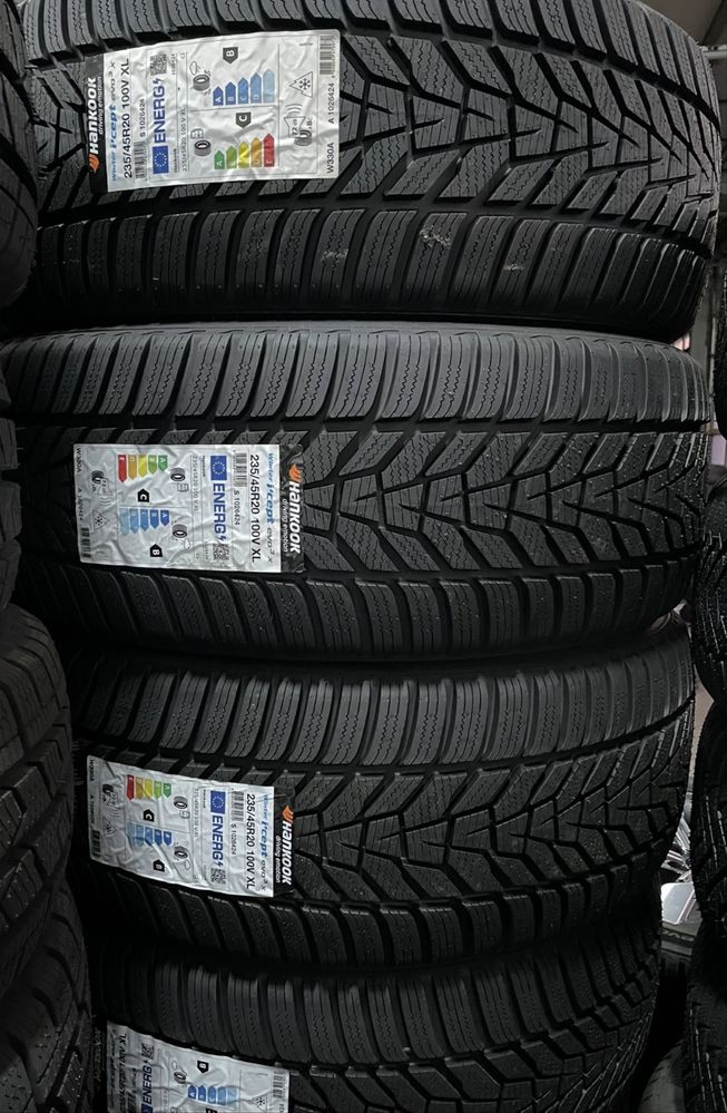 Jante originale Mercedes AMG R20 GLA GLB A243 A247 echipate iarna noi