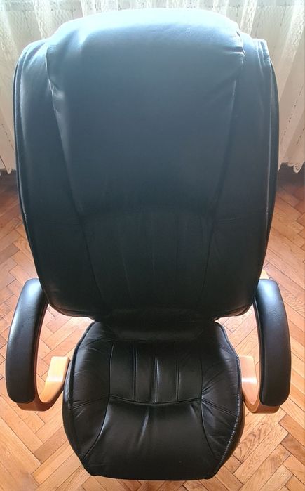 Scaun de birou directorial din lemn masiv, piele ecologică