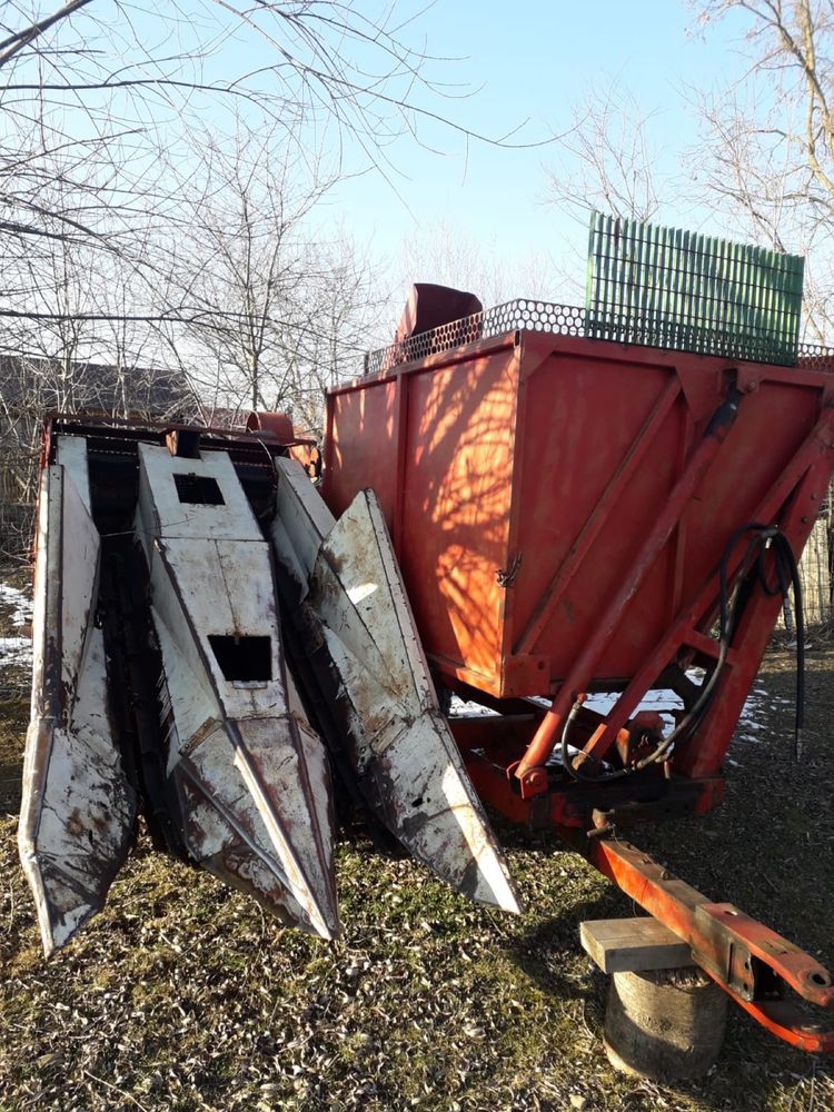 Vand culegatoare de porumb sip tornado 70 in stare de functionare