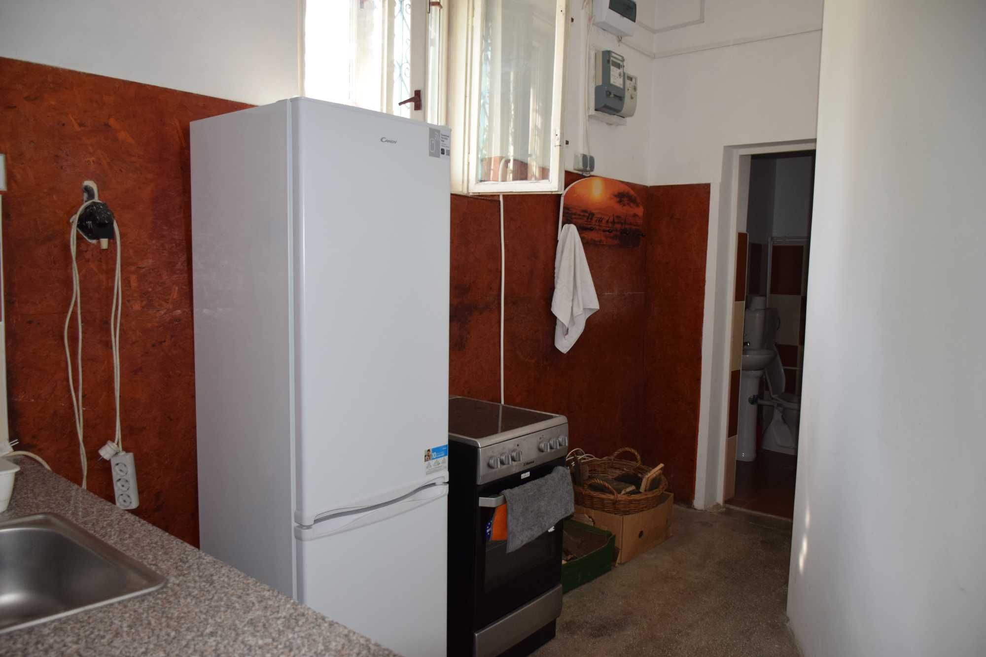 De vanzare apartament 3 camere la casa Sacueni