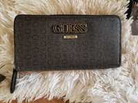 Оригинални портфейли Guess