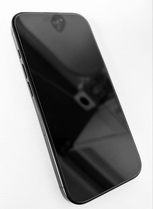 Apple iPhone 16 Pro Black Titanium 128GB на 1 месец!