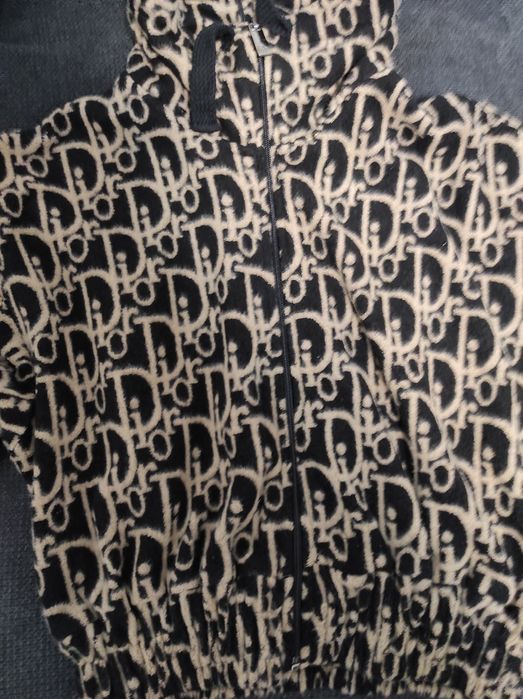 Дамско късо яке/жилетка/суичер Dior