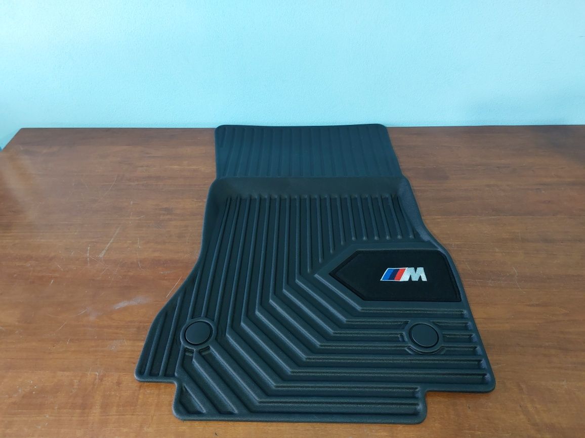 Covorase auto (presuri) tip tavita dedicate BMW SERIA 7 G70