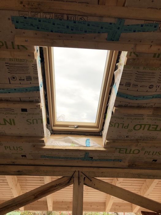 Velux geam acoperis montaj