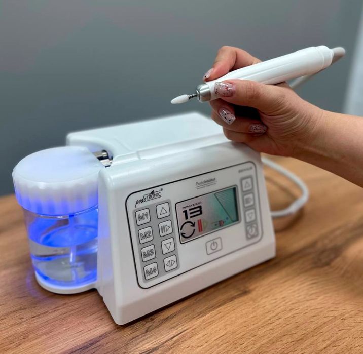 Аппарат для педикюра со спреем PodoTronic Genius