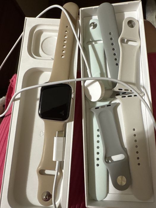 Продам Apple watch SE gen2 44 mm новые