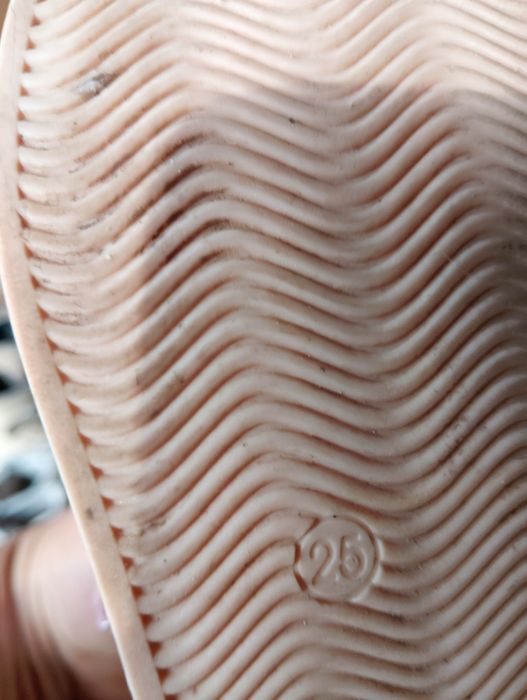 Продам сапожки зимние