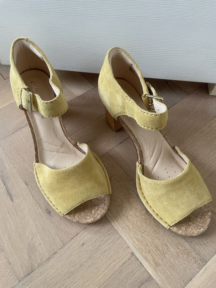 Сандали Clarks cushion plus