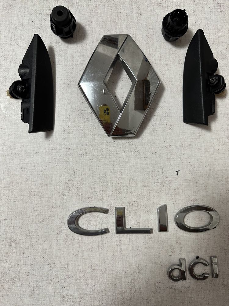 Accesorii Hayon Renault Clio 4