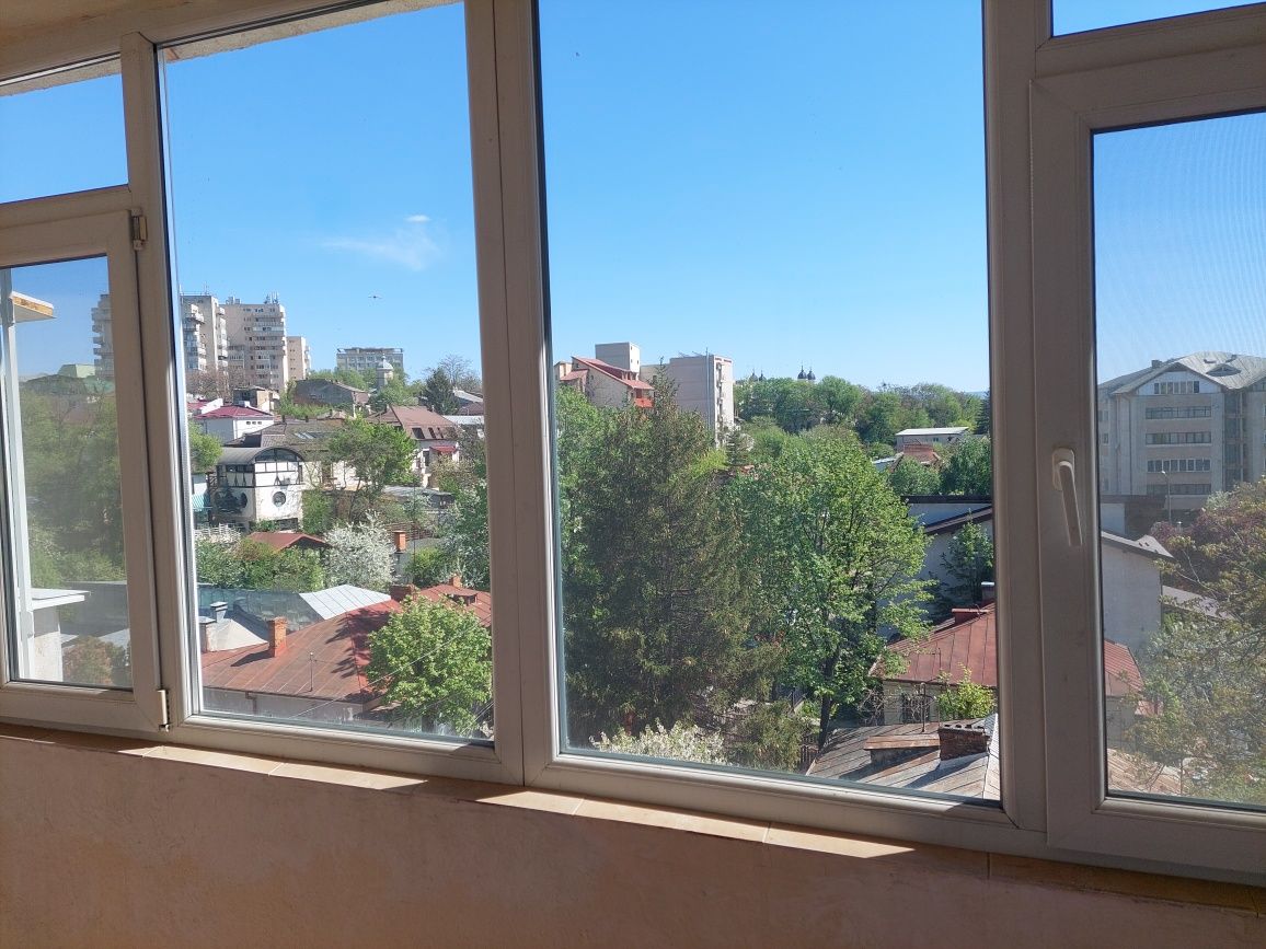 Persoana fizica vand apartament 3 camere Gara-Centru