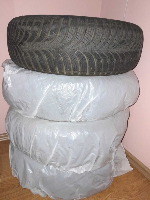 Anvelope iarnă Hankook 165/60 R14–stare excelentă, DOT 2722