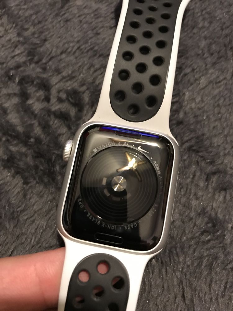 Промо Apple Watch SE 40mm GPS +подарък