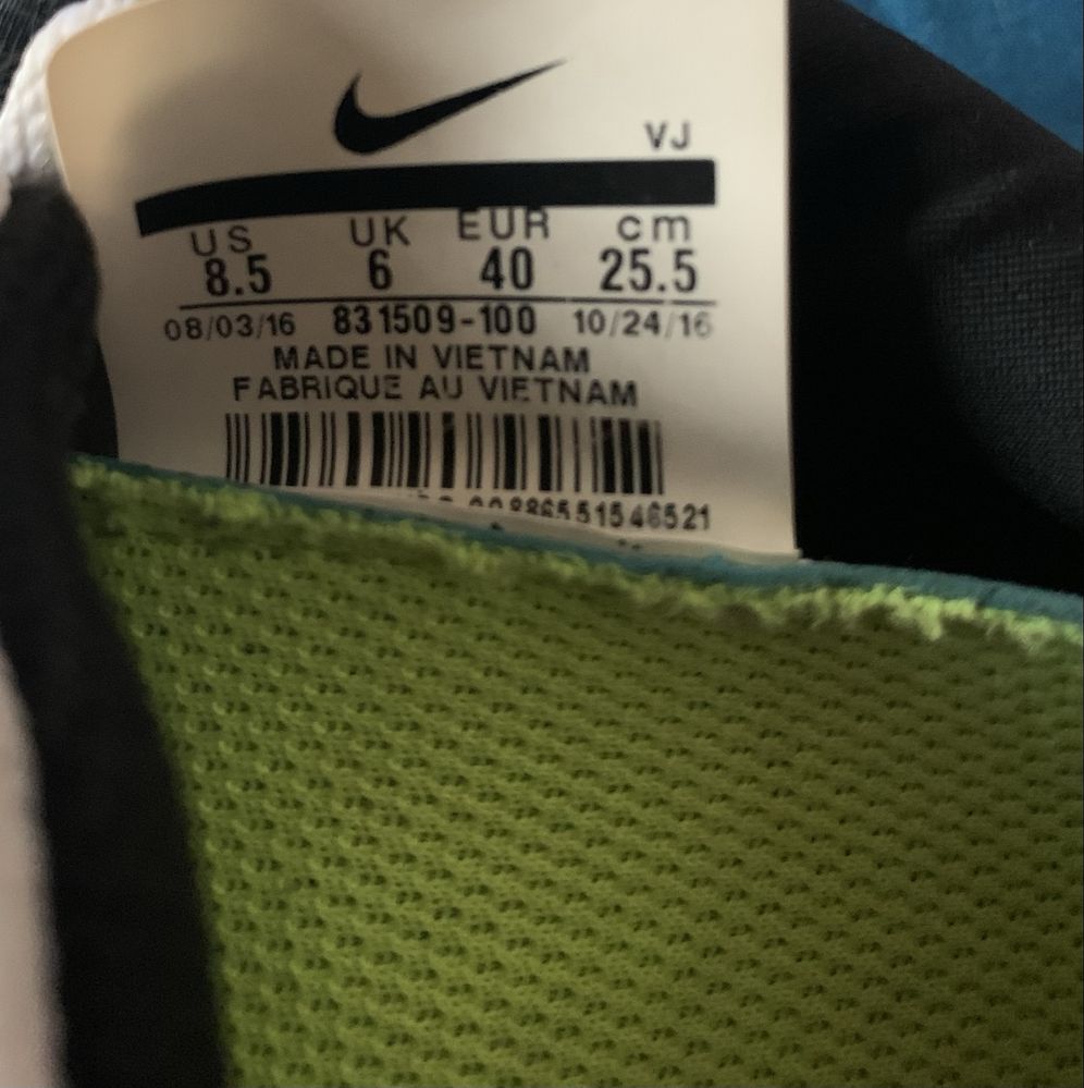 Маратонки   NIKE