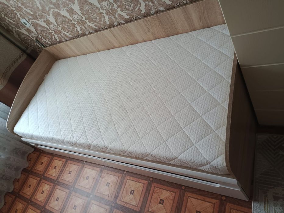 Кровать    90×200